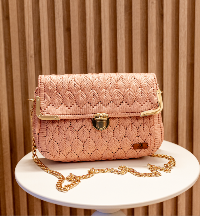 Linha Raiz, handmade crochet Aura bag