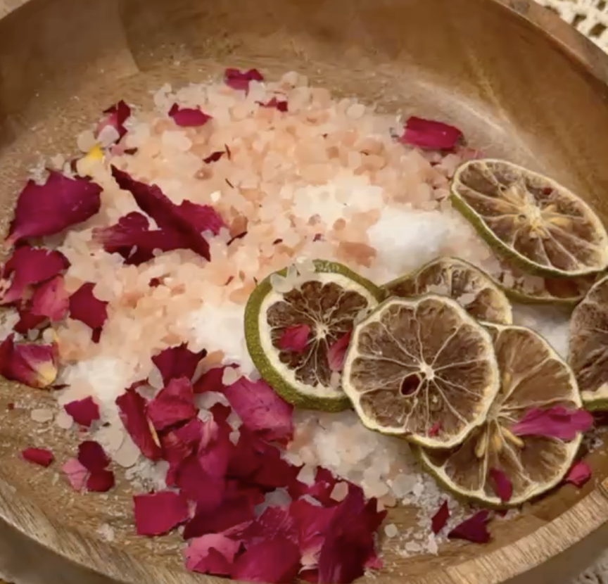 EWĒ Body Scrub
