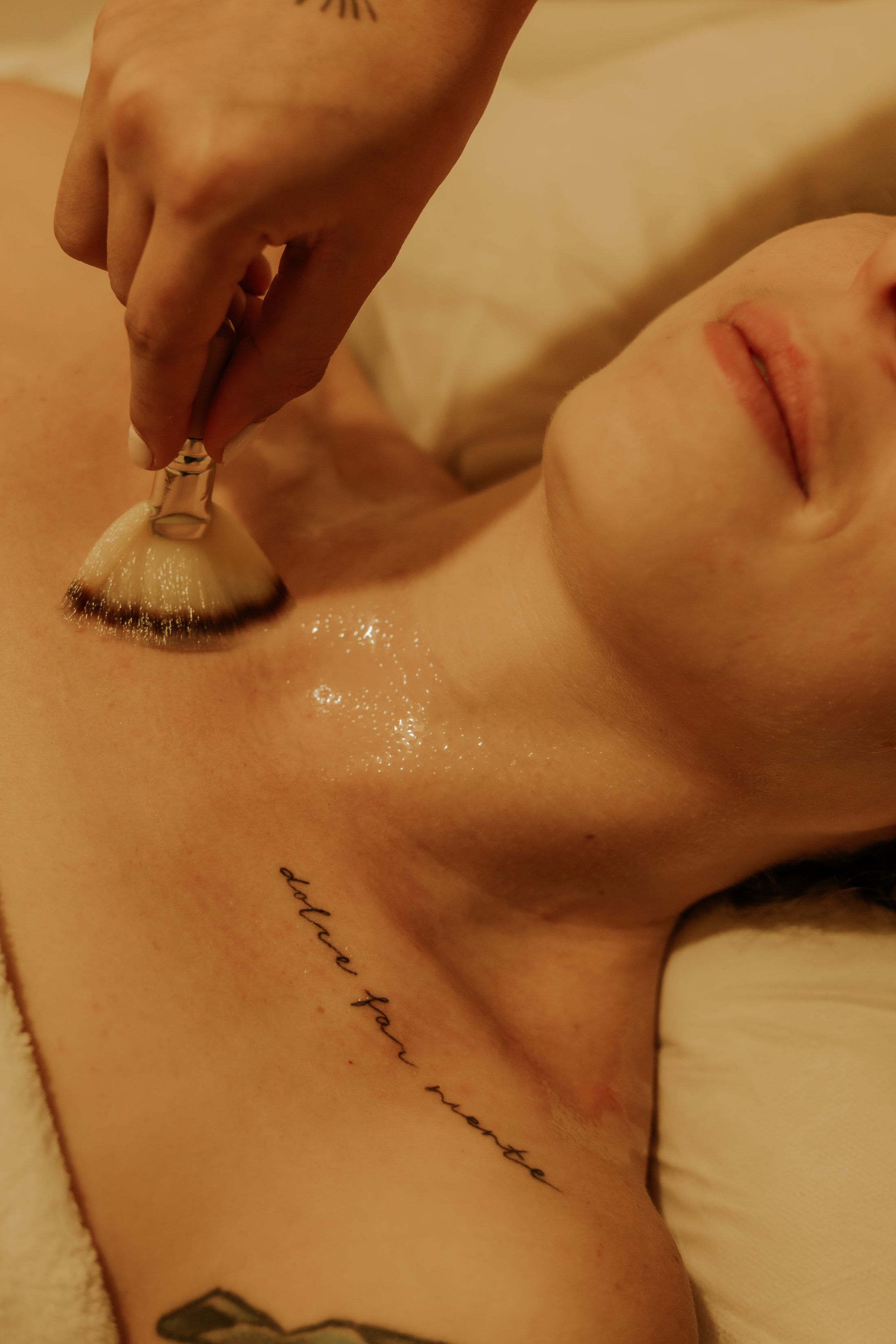 Essential Facial